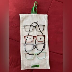 4 Top Frames for Pair Eyewear Kirby and Wall Hanger
